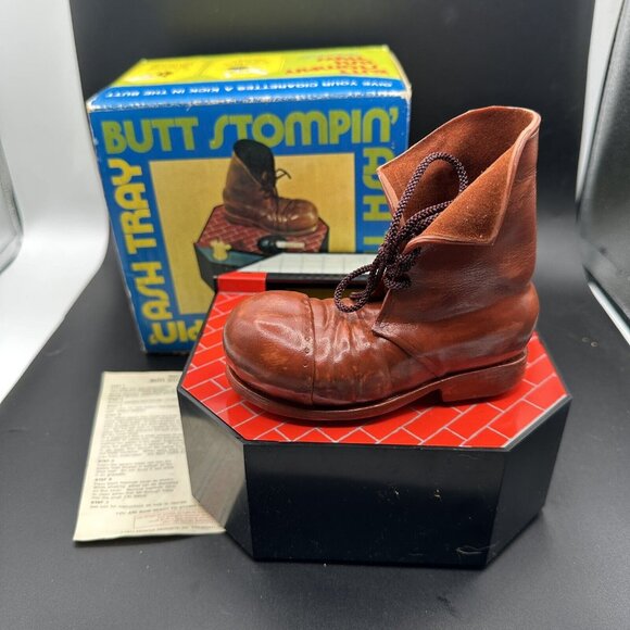 Vintage Poynter Cigarette Butt Stompin Ashtray Display w/ Boot 1977 see VIDEO - Picture 2 of 16